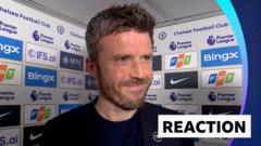 Carrick 'not getting carried away' in pursuit of Champions League place