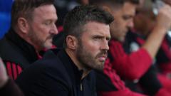 Carrick rejects Neville's 'pathetic' claim - but Man Utd must improve