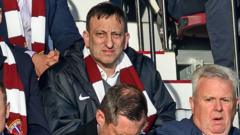 Bloom keeps faith in Hearts title ambition