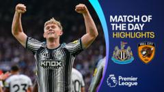 Newcastle hold off Hull at St James' Park